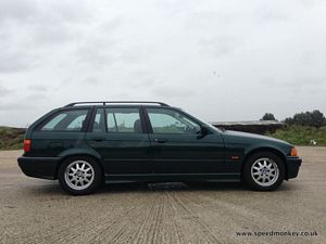 BMW E36 323i SE Touring