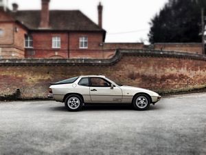 Porsche 924S