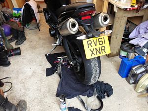 2011 Triumph Street Triple tire change