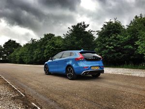 Volvo V40 T5