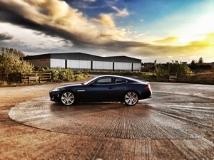 Jaguar XKR