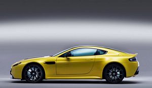 Aston Martin V12 Vantage