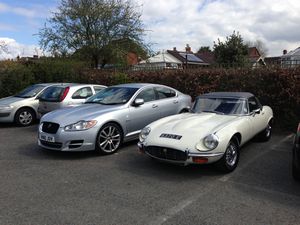 Jaguar E-Type V12 Roadster