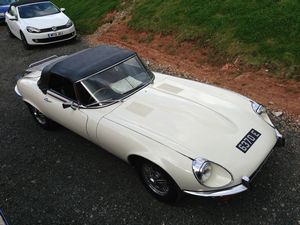 Jaguar E-Type V12 Roadster
