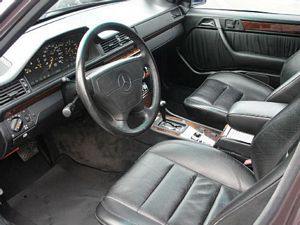 Mercedes-Benz 500E