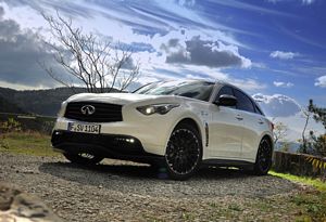 Infiniti FX Vettel Edition tested