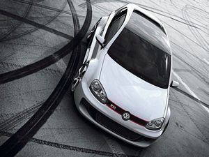 Volkswagen Golf GTi W12 650 Concept