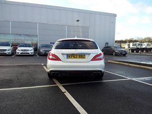 Mercedes-Benz CLS63 AMG Shooting Brake