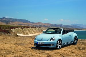 2013 Volkswagen Beetle 60s Edition