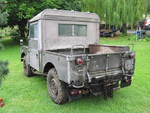 UKE80 - Churchill's Land Rover Series I