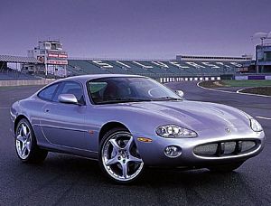 Jaguar XK8 - 4.2 V8