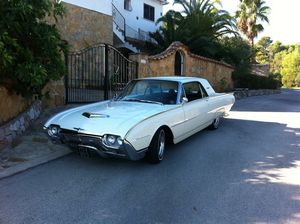 1961 Ford Thunderbird