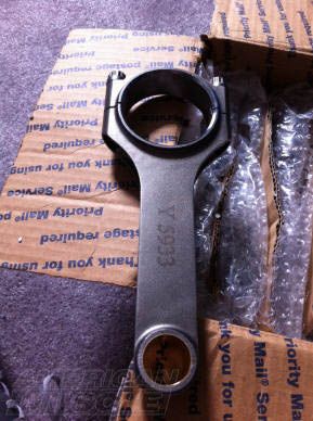 AmericanMuscle New Edge Ford Mustang 4.6L Connecting Rod