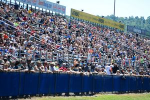 AmericanMuscle.com Car Show Crowd