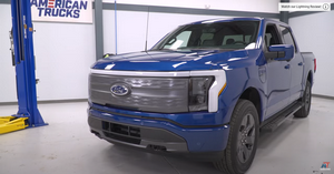 Ford Raptor vs Ford Lightning