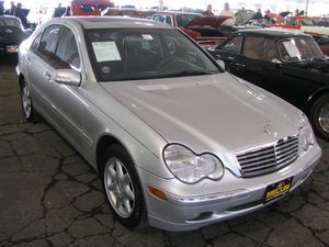 2001 Mercedes-Benz C320