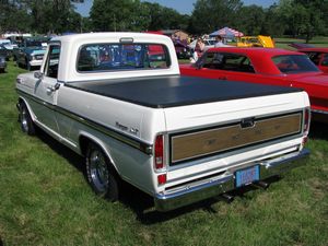 Ford F-100 XLT Ranger