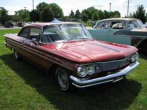 1960 Pontiac Catalina 2-Door Post Coupe