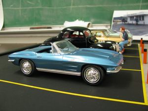 Point Drive In Model Car Diorama