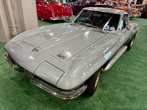 1965 Chevrolet Corvette Sting Ray