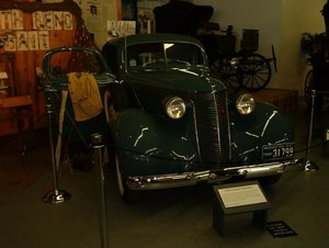 1937 Studebaker Coupe Express