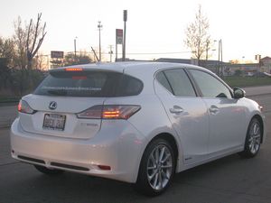 Lexus CT200h