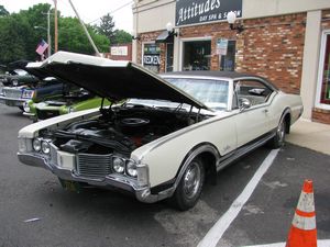 1968 Oldsmobile Delta Custom