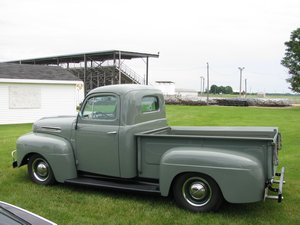 1948 Ford F-1