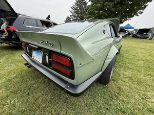 Custom 1975 Datsun 280Z 570Z with LS1-T56 drivetrain