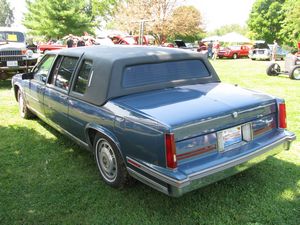 Cadillac Fleetwood Stretch Limousine