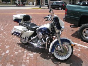 Harley-Davidson FLH