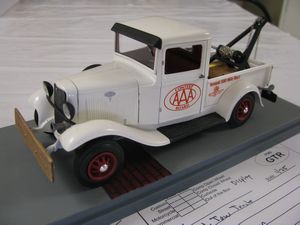 Old Ford Tow Truck