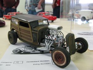 1932 Ford Speedwagon Model Car