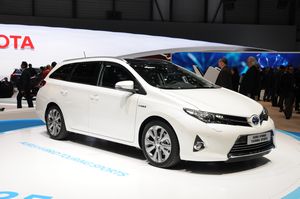Toyota Auris Hybrid Touring Sports