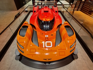 Genesis GMR-001 at the New York International Auto Show