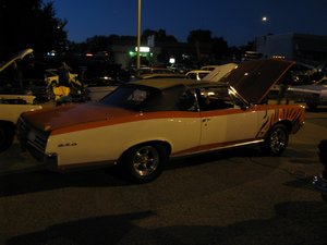 1967 Pontiac GTO Hot Wheels Replica Car