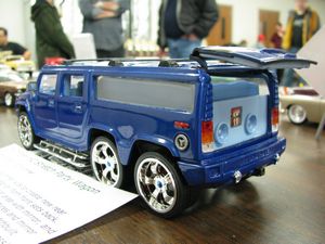 Hummer H2 Stretch Scale Model