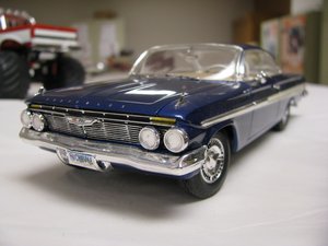 1961 Chevrolet Impala Model Car