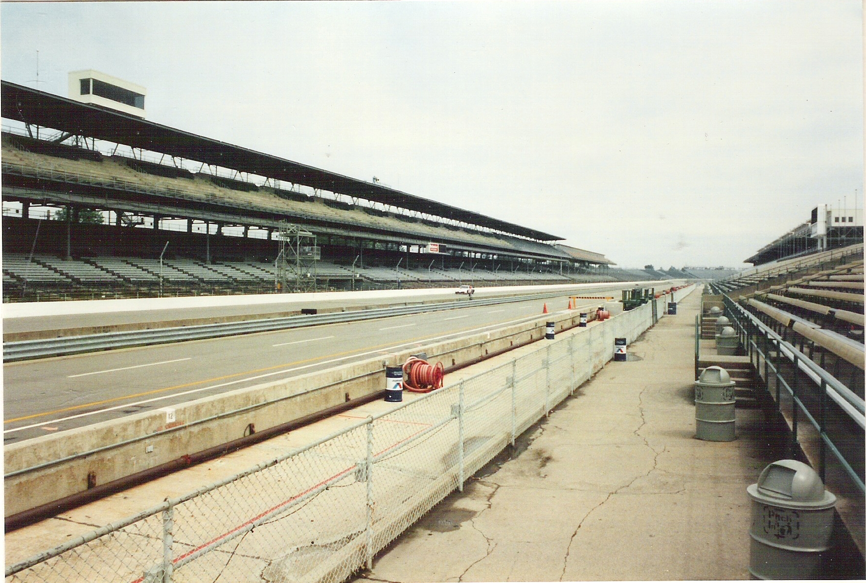 indianapolismotorspeedway04.jpg