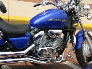 Honda Magna