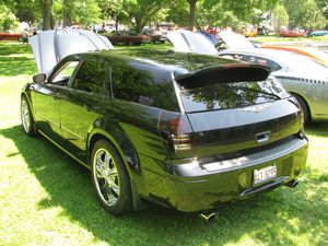 Custom 2005 Dodge Magnum