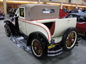 1928 Pontiac Landau Coupe