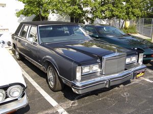 1984 Lincoln Town Car Signature Series