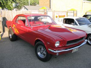Drag Racing Modified Ford Mustang