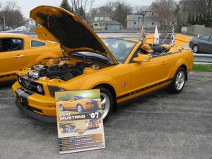 2007 Grabber Orange Ford Mustang
