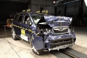 NHTSA NCAP #08313: 2014 Subaru Forester 2.5i Premium