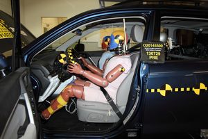 NHTSA NCAP #08313: 2014 Subaru Forester 2.5i Premium