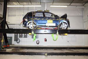 NHTSA NCAP #08313: 2014 Subaru Forester 2.5i Premium