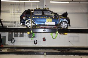 NHTSA NCAP #08313: 2014 Subaru Forester 2.5i Premium