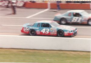 1986 Richard Petty Pontiac at the 1986 Champion Spark Plug 400